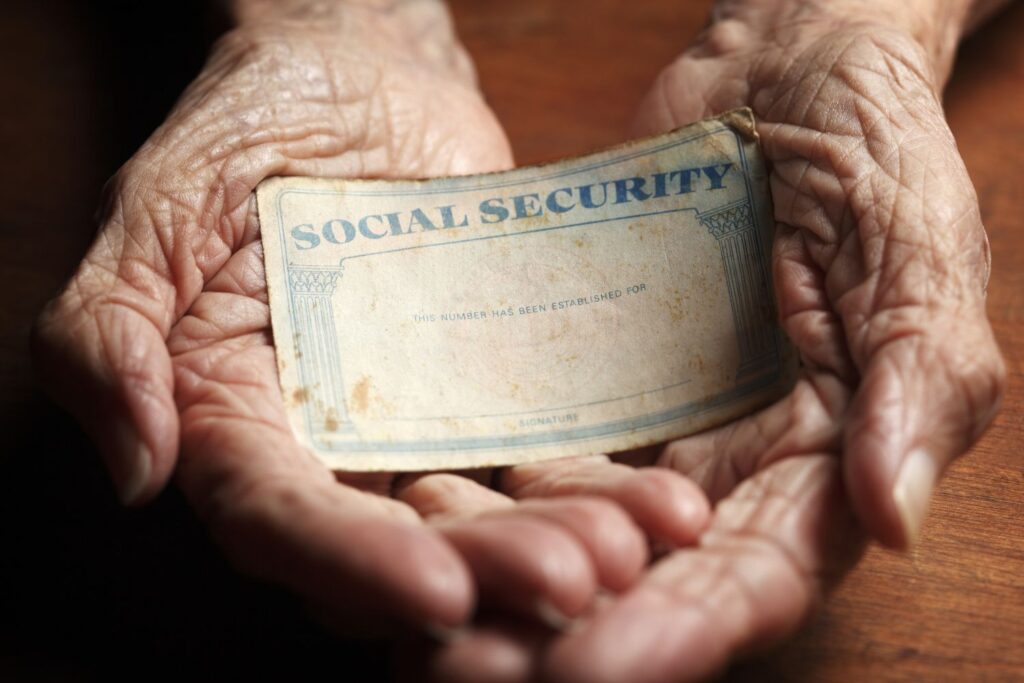 $943 Social Security Checks in July 2024: Key Dates and Eligibility Criteria